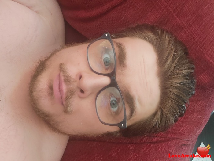 afa2169 UK Man from Basingstoke