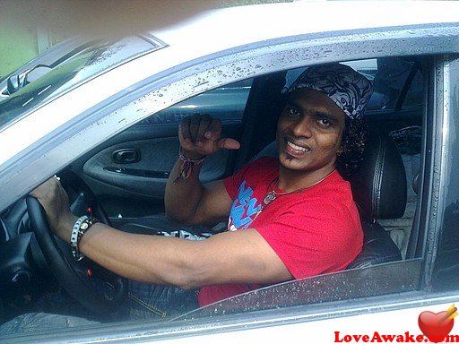 ravroshan Sri Lankan Man from Dehiwala-Mount Lavinia