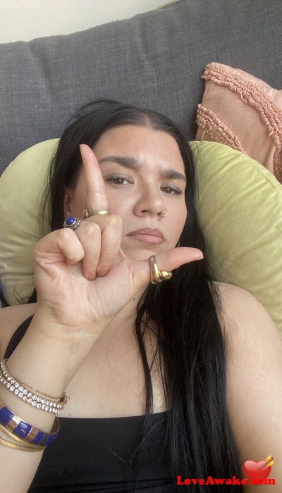 Sndsofiaxc American Woman from Hillsboro