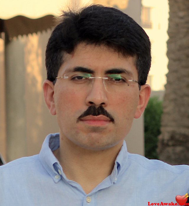vizmur Pakistani Man from Lahore