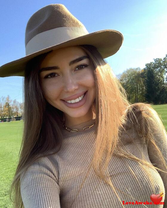 Annassc UK Woman from London