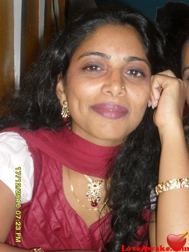 GauriMahdik Indian Woman from Mumbai (ex Bombay)