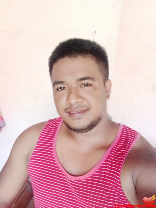 Rbrt19 Filipina Man from Lingayen, Luzon