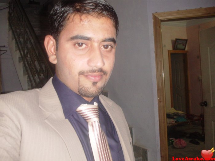 umii143 Pakistani Man from Multan