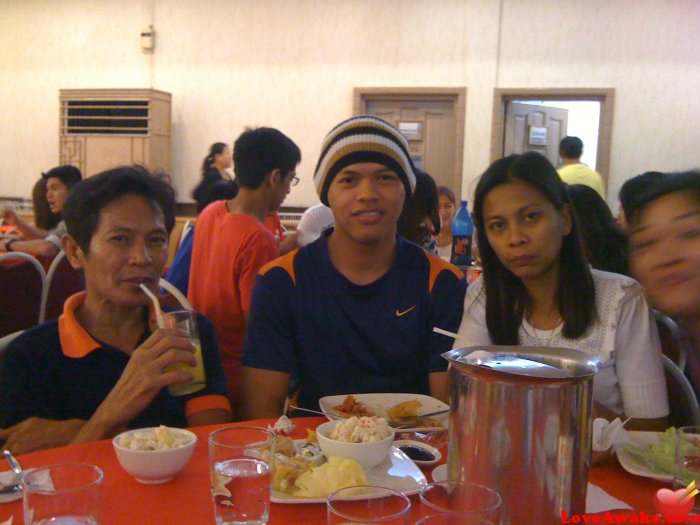red0618 Filipina Man from Manila