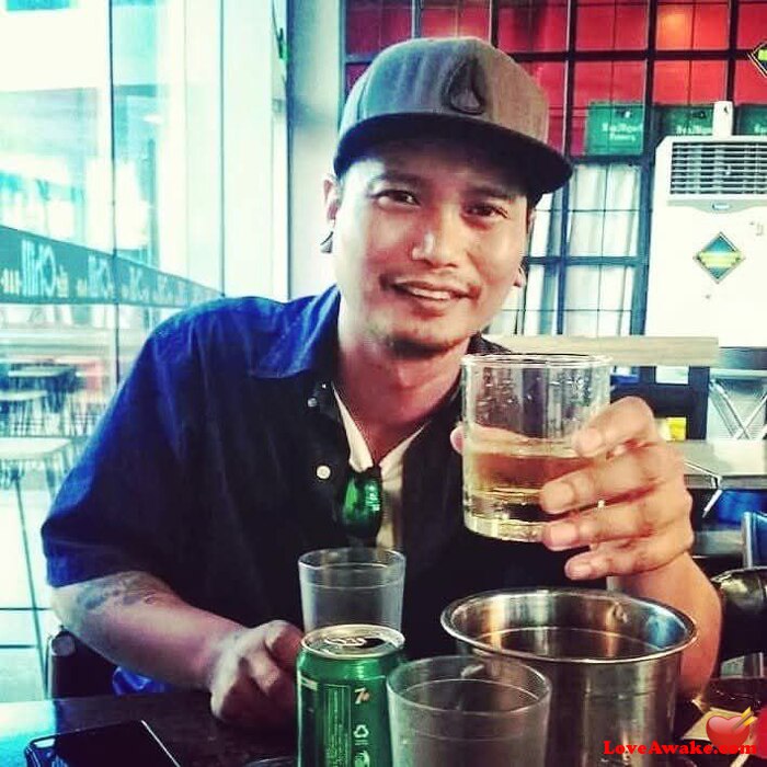 EezyDuzzit36 Filipina Man from Batangas, Luzon