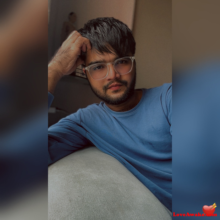 bk243218 Indian Man from Surat