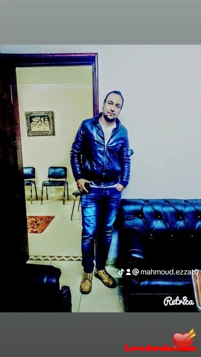 mahmoudezzat Egyptian Man from Cairo = El Qahira (= Cairo)