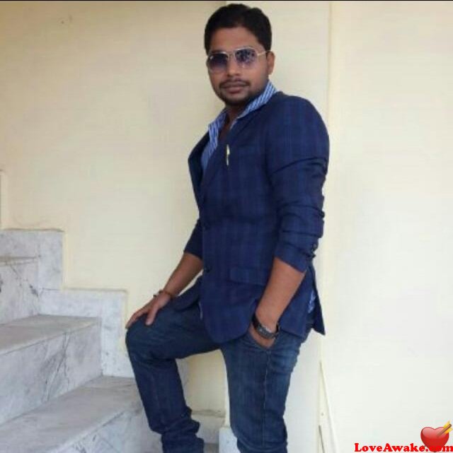 Raj4193 Indian Man from Lucknow