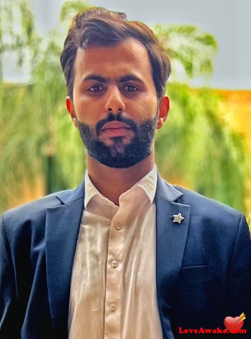 ZaibShah26 Italian Man from Milan = Milano