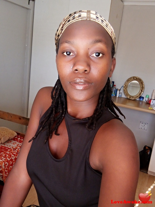 Winaa African Woman from Lansdowne