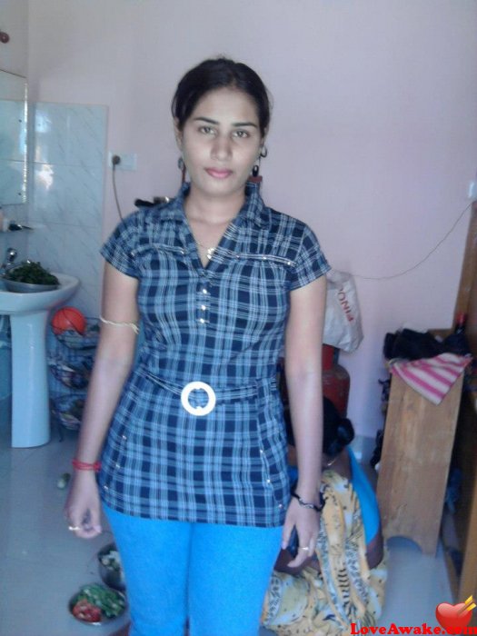 elina25 Indian Woman from Bhubaneswar