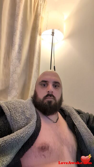 Dazllar UK Man from Stacey Bushes