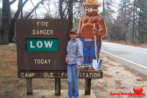 annrk19 American Woman from Portage