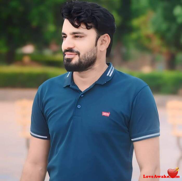 zabi01 Pakistani Man from Jhang