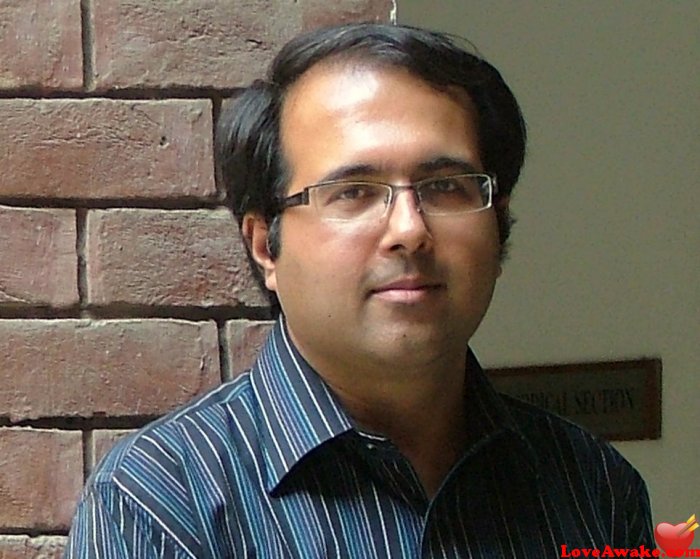 decent30 Pakistani Man from Karachi