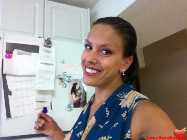 city33 Canadian Woman from Edmonton