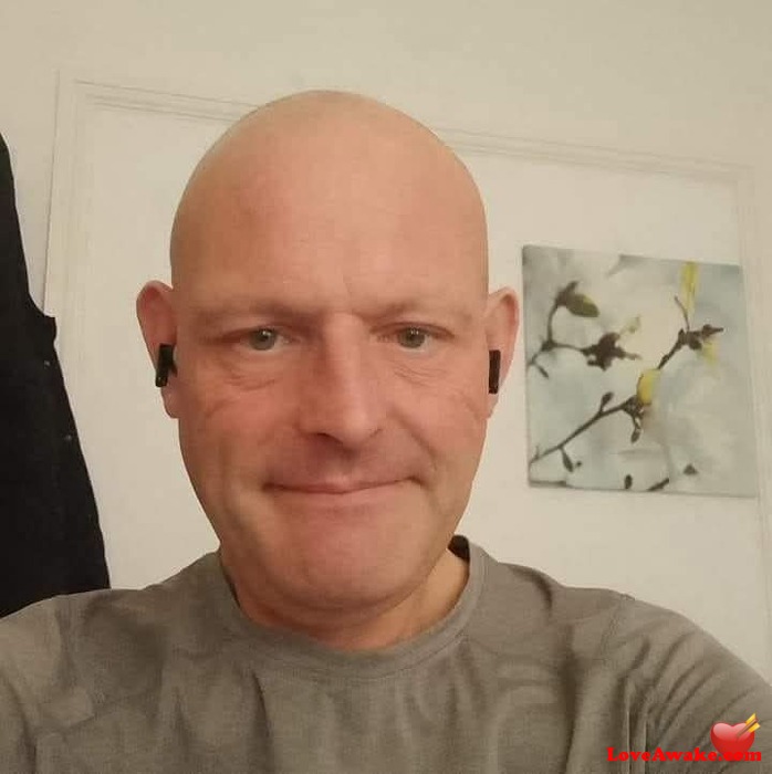 Bigphil74 UK Man from Liverpool