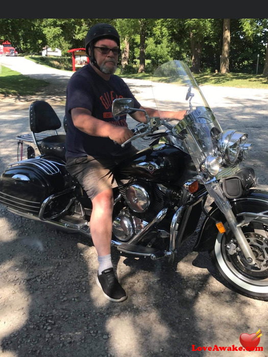 Luvladies6969 Canadian Man from Hamilton