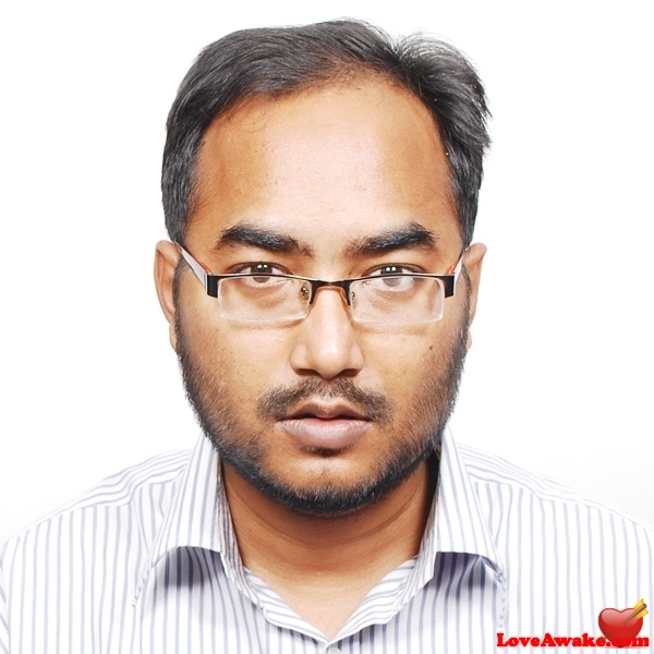 neorana Bangladeshi Man from Dhaka