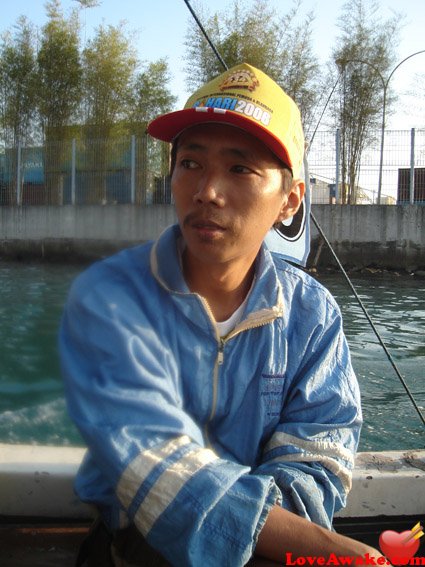 eddo-w Indonesian Man from Makassar