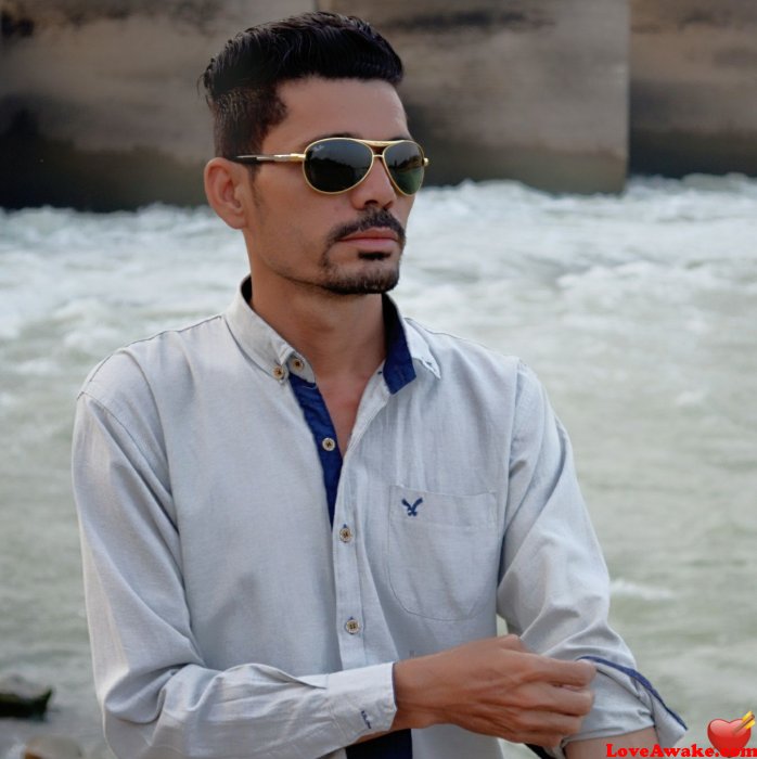 Rehankhiljee Pakistani Man from Islamabad