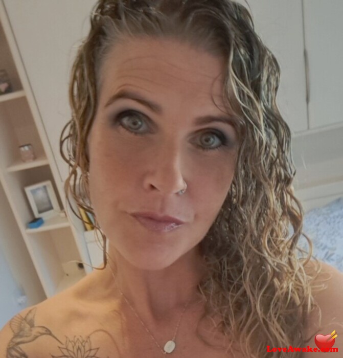 EricaSabna American Woman from Novi
