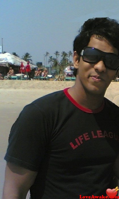 seadiver Indian Man from Mumbai (ex Bombay)