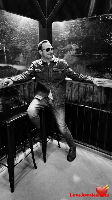HansBsolO American Man from Sherman