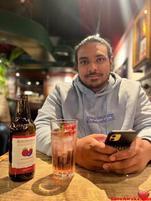 josuk02 UK Man from London