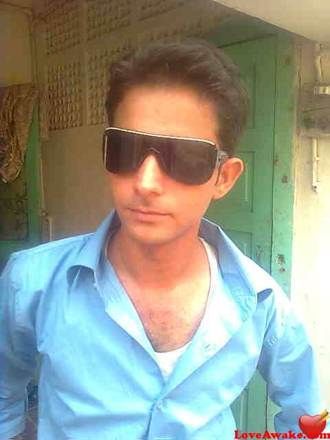 lovering Pakistani Man from Multan