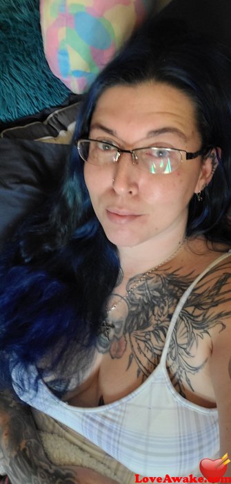 Inkedncurvy13 Canadian Woman from Chatham