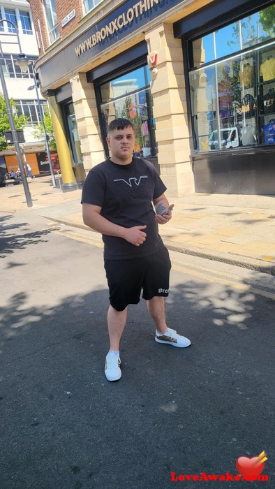 Ionicescu8 UK Man from Hull
