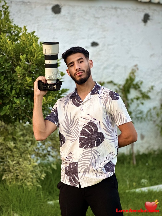 Oualiduhtred Algerian Man from Alger (Algiers)