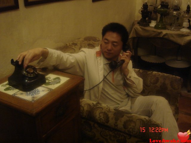 wenti Chinese Man from Shanghai