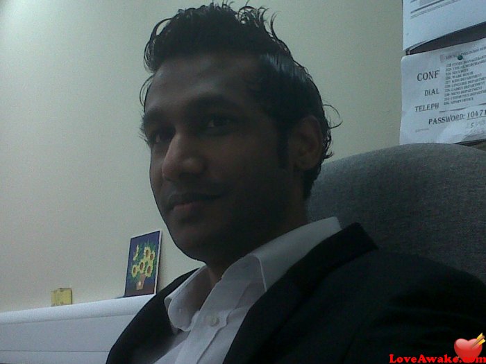 Dfongland Sri Lankan Man from Colombo