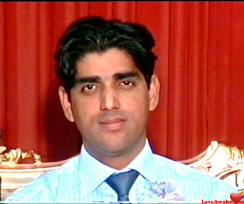 naseer12 Pakistani Man from Gujrat