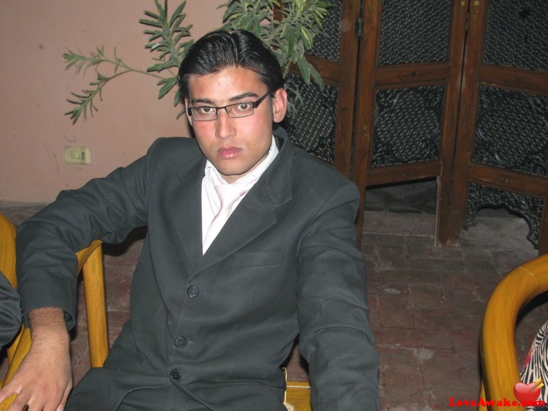 cutevicky2010 Pakistani Man from Faisalabad