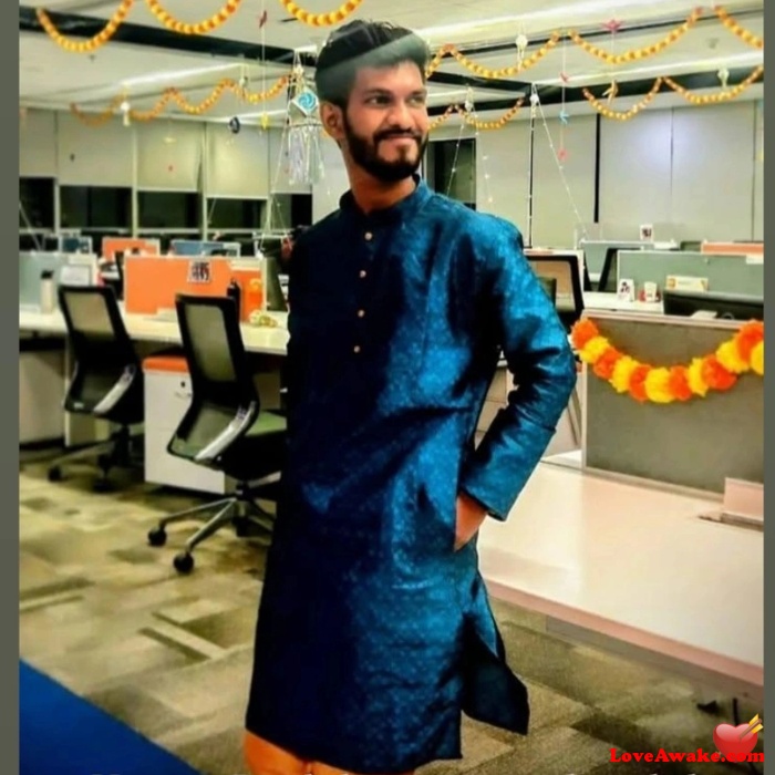 Shru02 Indian Man from Mumbai (ex Bombay)