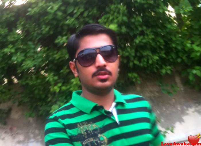 Muby10 Pakistani Man from Lahore