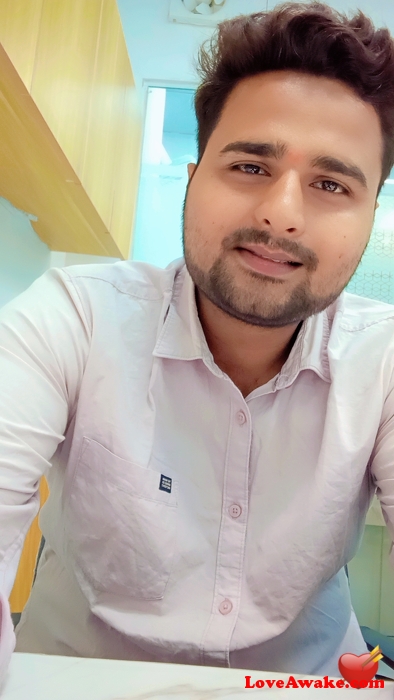 Makichutbosdike Indian Man from Noida