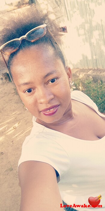 Melie34 Madagascar Woman from Sambava