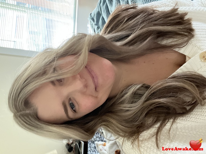 Kelbelle222 American Woman from Eugene