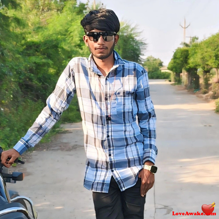 Vijaymakwana Indian Man from Rajkot