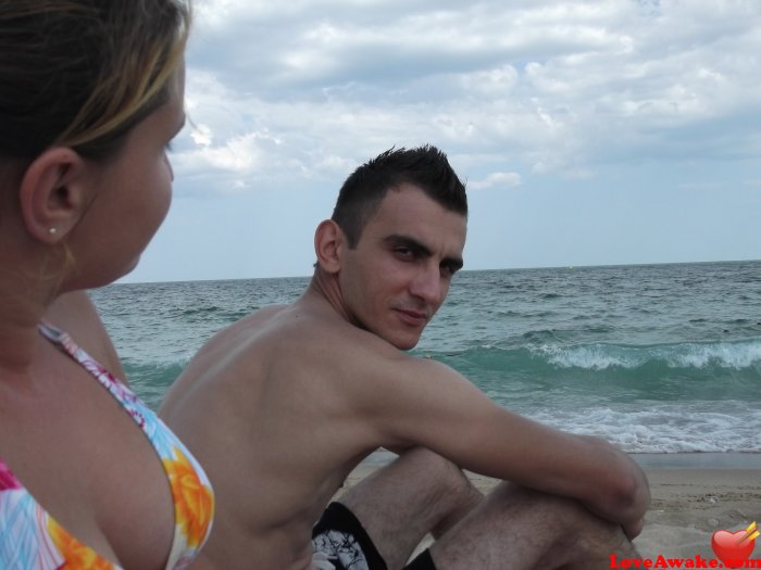 Axel24 Romanian Man from Bucharest = Bucuresti