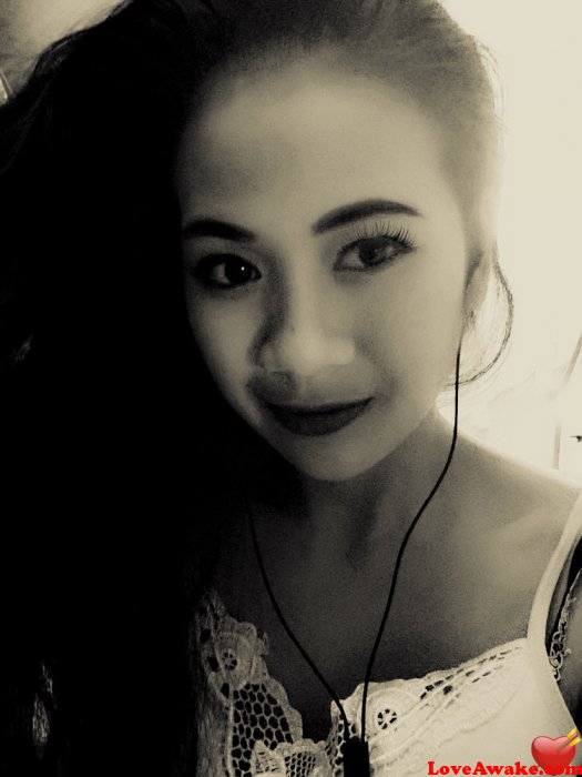 icah30 Filipina Woman from Manila