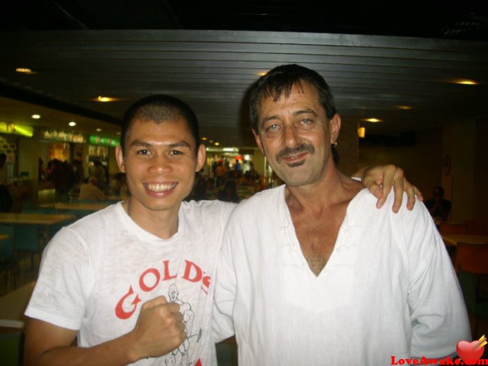 dooges Australian Man from Perth