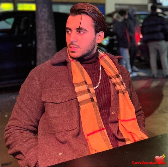 Kamyy123 UK Man from Ashford