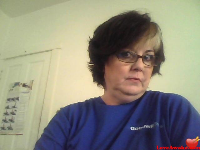 Loulou54 American Woman from Brookville