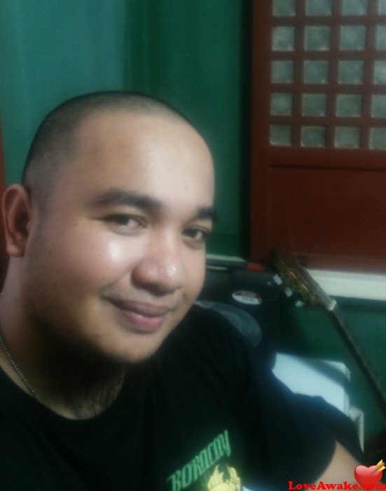 marronglenn Filipina Man from Cavite, Luzon